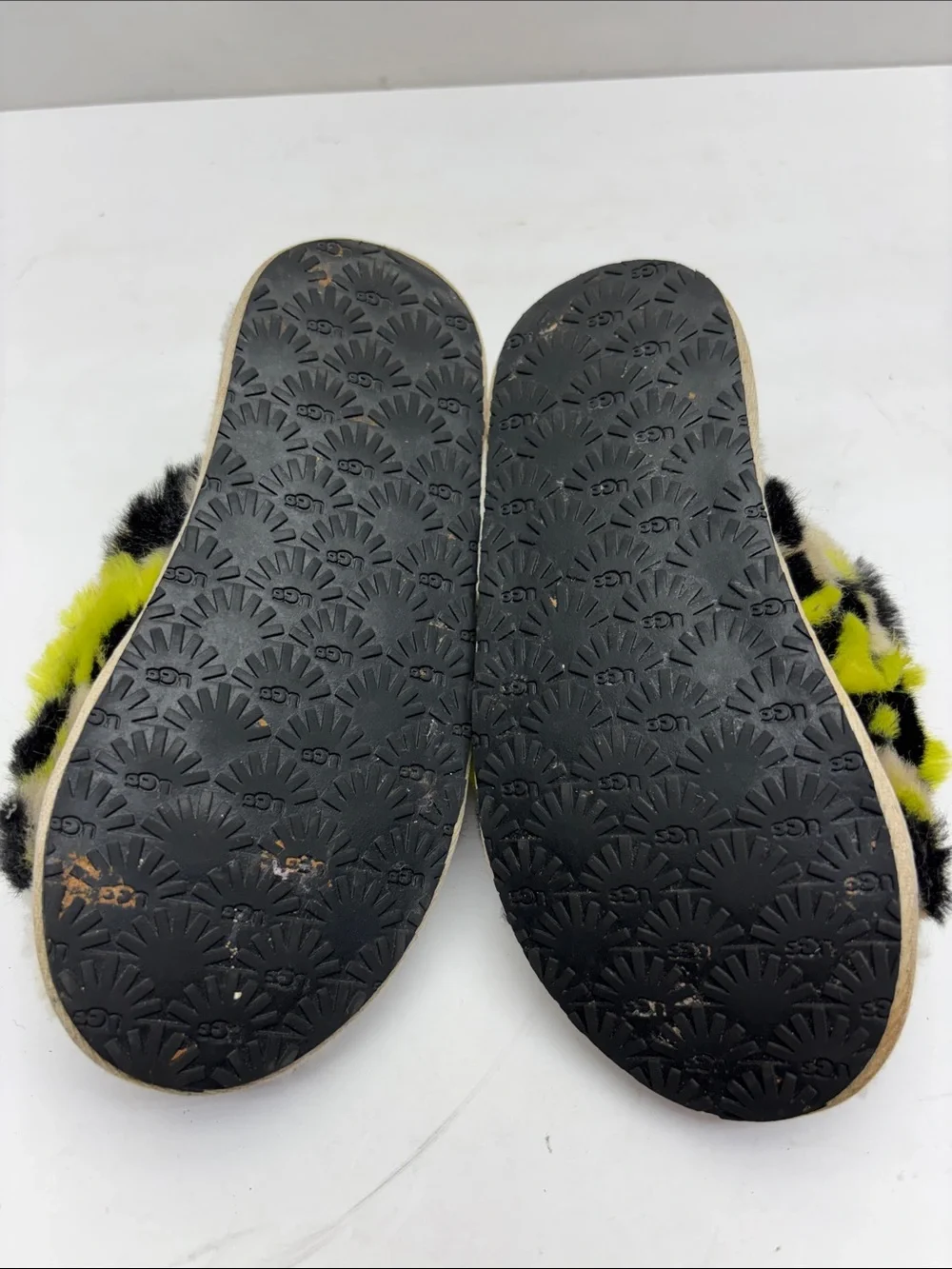 UGG Kids' Neon Leopard Print Fluff Slippers - Lime/Black, SZ 12 toddler, box 72